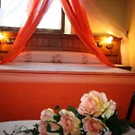 Toraya Apartment