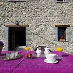 Toraya Apartment